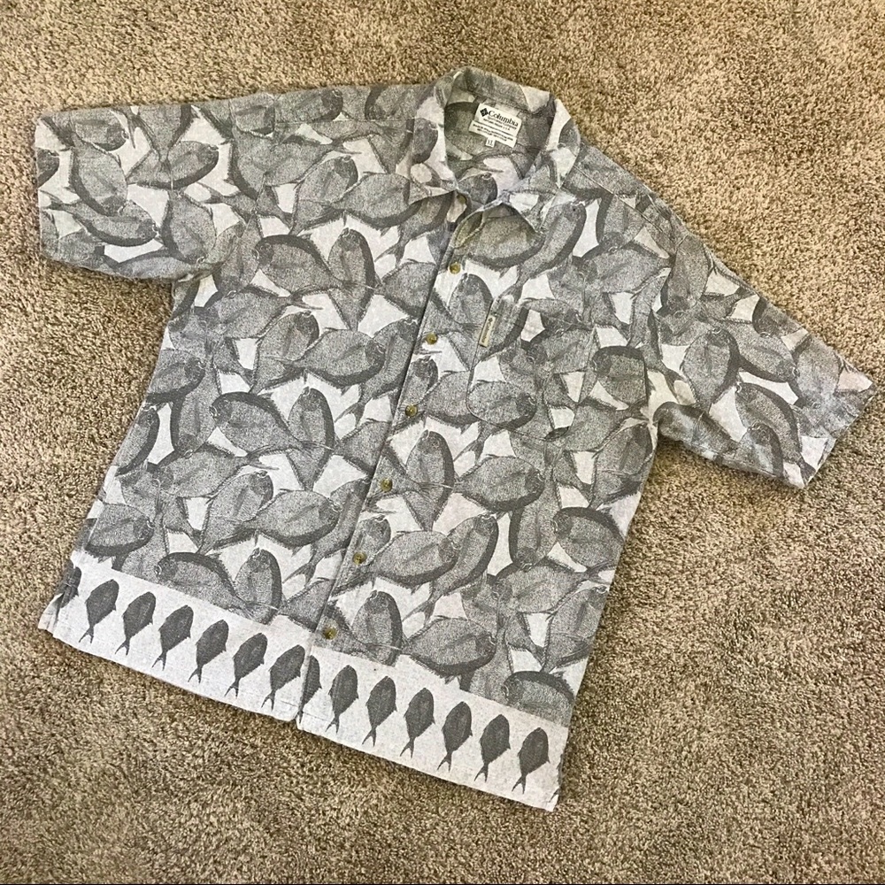 Fantastic EUC Columbia Fish-Print Short-Sleeve Casual Button-Down Shirt, Size XL